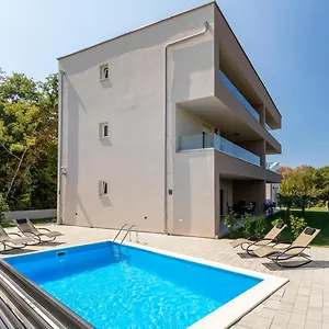Appartement Neda, Malinska