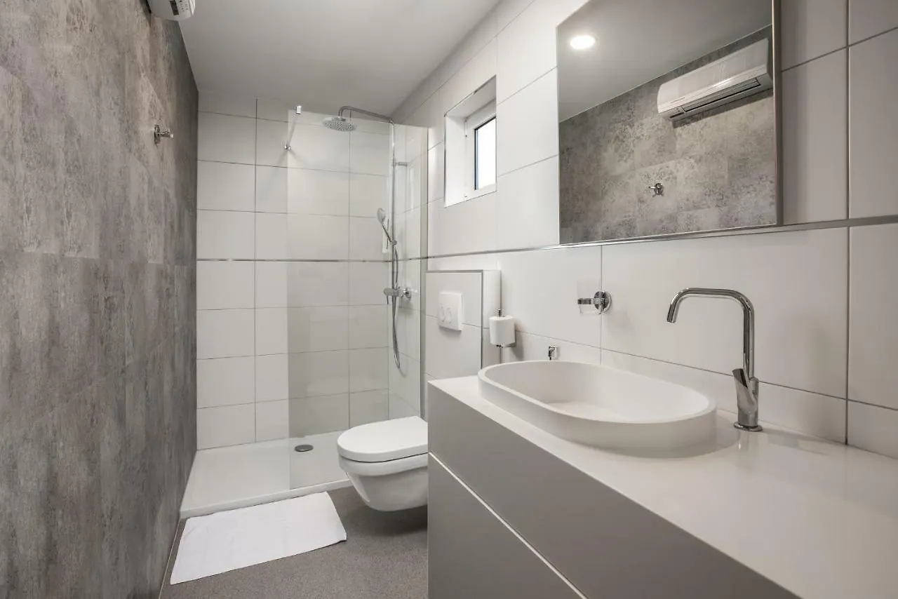 Holiday Homes Kanajt Punat Croatia